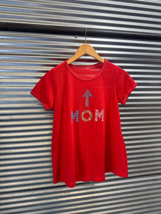 1970s’ Mom Tee (Medium)